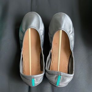 Tieks by Gavrieli Metallic Pewter Flats Size 9